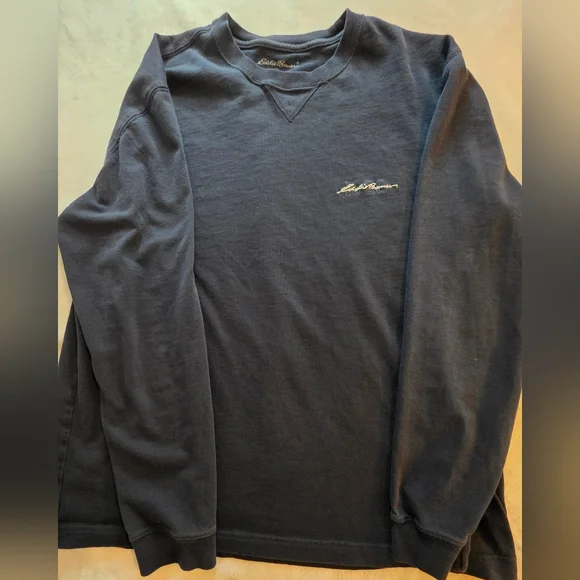 Eddie Bauer Men's Navy Crewneck Sweatshirt - Picture 2 of 9
